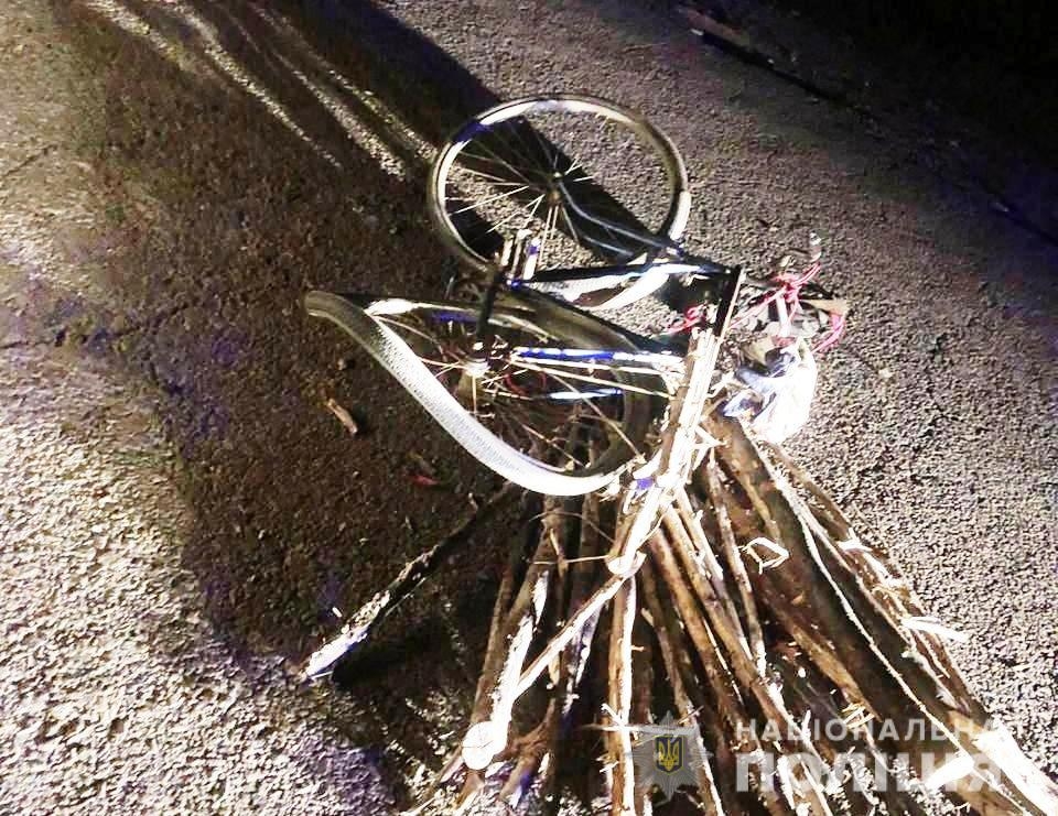 В Ямполі водій Volkswagen травмував старенького велосипедиста