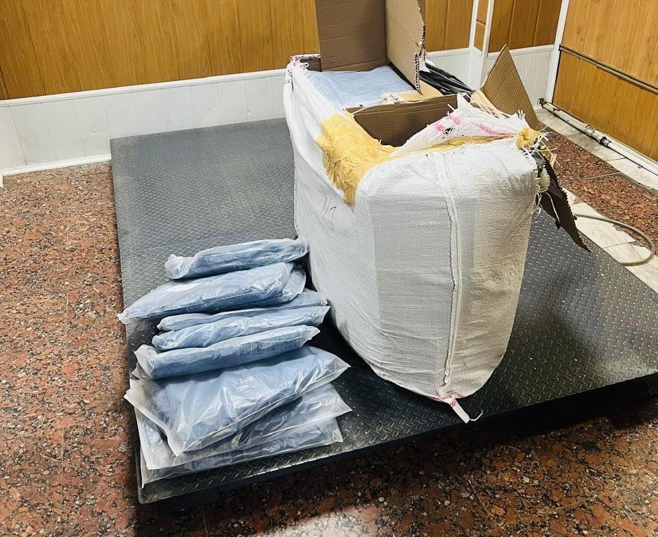 Вінницькі митники викрили шахрайську схему з п'ятьома тоннами «липової» гуманітарки