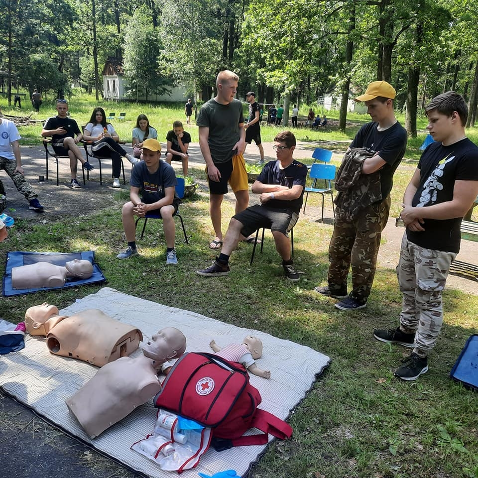 Для вінницької молоді організували військово-спортивний табір 