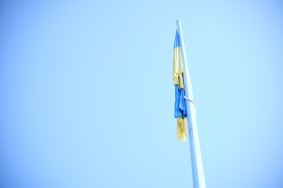 У Вінниці на Замковій горі урочисто підняли найбільший державний прапор в регіоні