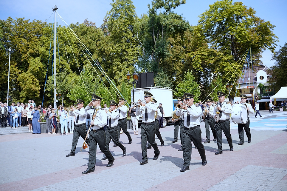 У День Незалежності у Вінниці віддали шану загиблим за державу Героям