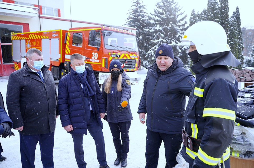 Вінницькі рятувальники отримали нову спецтехніку