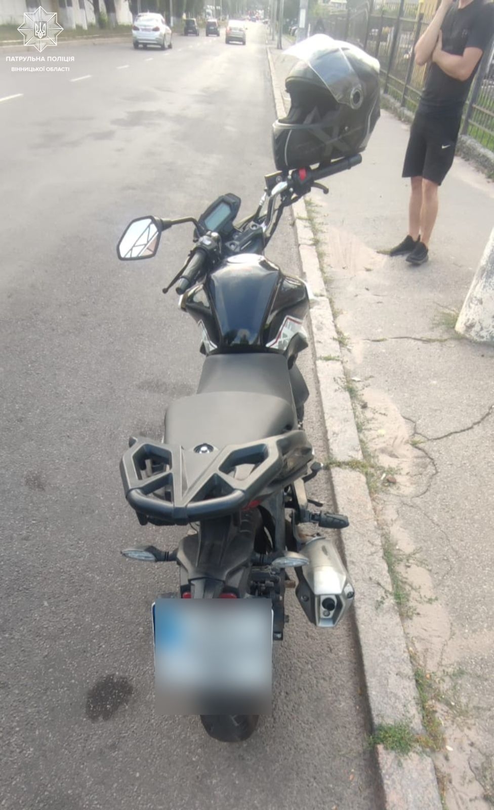 Вулицями Вінниці їздив мотоцикліст з підробним посвідченням