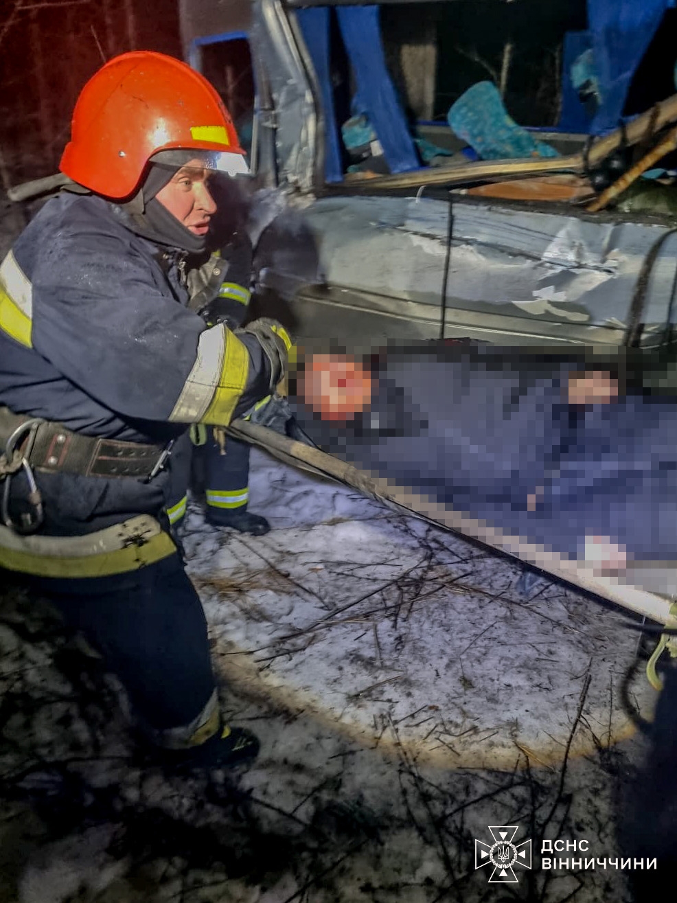 Зіткнулися вантажівка та мікроавтобус в Немирівській громаді – загинула жінка