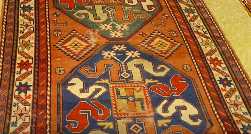 У Вінниці зібрали унікальну колекцію азербайджанських килимів