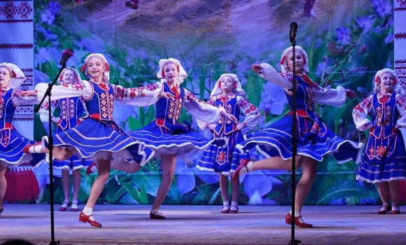 400 юних талантів та вибух емоцій у Вінниці відбулось масштабне «Барвінкове кружало» 400 юних талантів та вибух емоцій у Вінниці відбулось масштабне «Барвінкове кружало»