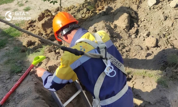 Аварійна бригада запобігла масовому відключенню газу під Вінницею Аварійна бригада запобігла масовому відключенню газу під Вінницею