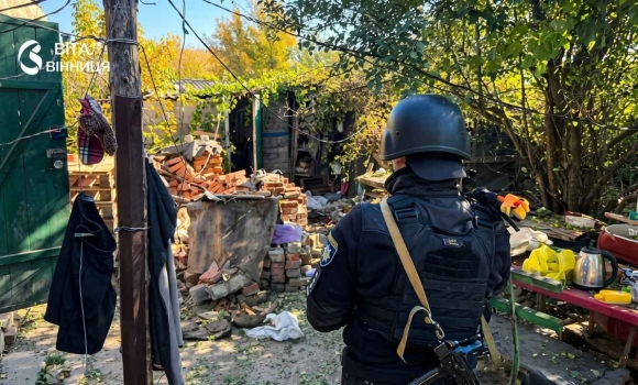Бабуся, мама й 13-річна онука на Вінниччині поховають родину, яка загинула від удару «Смерчем» в Краматорську Бабуся, мама й 13-річна онука на Вінниччині поховають родину, яка загинула від удару «Смерчем» в Краматорську