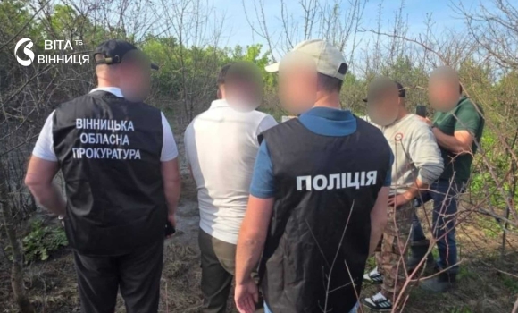 Економили на утилізації відходів посадовця підприємства у Крижополі підозрюють у забрудненні земель Економили на утилізації відходів посадовця підприємства у Крижополі підозрюють у забрудненні земель