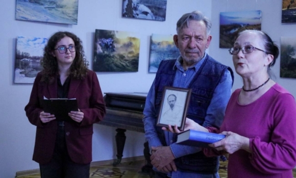 Фонд Вінницького обласного краєзнавчого музею поповнився унікальною листівкою Фонд Вінницького обласного краєзнавчого музею поповнився унікальною листівкою