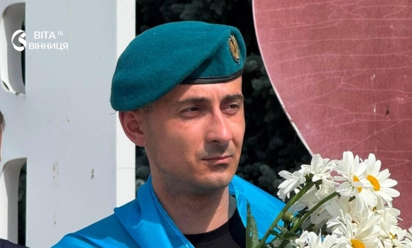 Гайсинщина зустріла звільненого з полону захисника Азовсталі Гайсинщина зустріла звільненого з полону захисника Азовсталі
