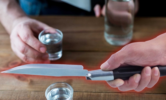 На Вінниччині господар будинку, де гуляла п'яна компанія, отримав удар ножем у живіт На Вінниччині господар будинку, де гуляла п'яна компанія, отримав удар ножем у живіт