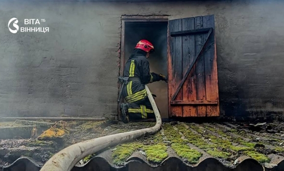 На Вінниччині за добу сталося 11 пожеж — горіло житло, поля та авто На Вінниччині за добу сталося 11 пожеж — горіло житло, поля та авто