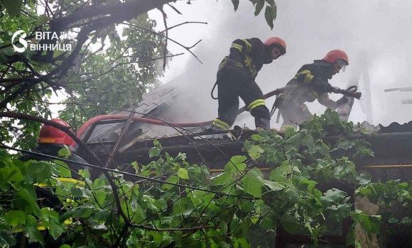 На Вінниччині за добу сталося п'ять пожеж у житловому секторі На Вінниччині за добу сталося п'ять пожеж у житловому секторі
