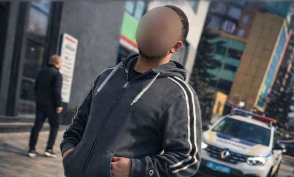 П'яний і з наркотиками в салоні авто патрульні зупинили у Вінниці водія-порушника П'яний і з наркотиками в салоні авто патрульні зупинили у Вінниці водія-порушника