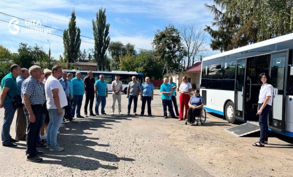 Пандуси, посадка, повага як вінницькі автобуси стають доступнішими Пандуси, посадка, повага як вінницькі автобуси стають доступнішими
