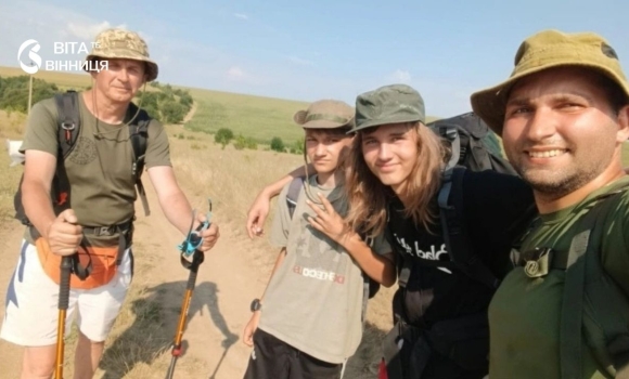 Понад 100 кілометрів пішки як пластуни пройшли Camino Podolico від Вінниці до Бару Понад 100 кілометрів пішки як пластуни пройшли Camino Podolico від Вінниці до Бару
