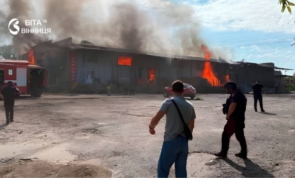 Прокуратура відкрила провадження за атакою на Нову пошту в Гайсині Прокуратура відкрила провадження за атакою на Нову пошту в Гайсині