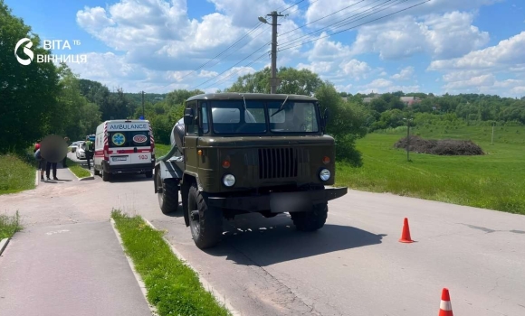 Смертельна ДТП у Вінницькому районі під колесами вантажівки загинула 9-річна дитина Смертельна ДТП у Вінницькому районі під колесами вантажівки загинула 9-річна дитина