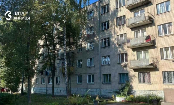 Три покоління в 17-метровій кімнаті мешканці вінницьких гуртожитків нарешті зможуть приватизувати житло Три покоління в 17-метровій кімнаті мешканці вінницьких гуртожитків нарешті зможуть приватизувати житло