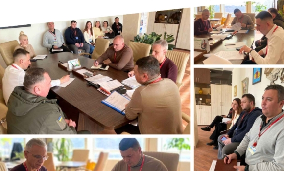 У Вінниці оцінили правомірність встановлених на подвір'ях шлагбаумів У Вінниці оцінили правомірність встановлених на подвір'ях шлагбаумів