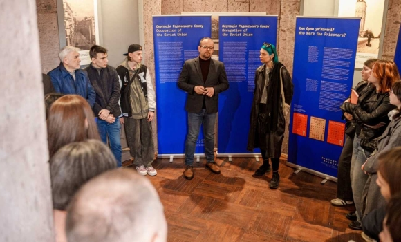 Унікальна виставка про особисті речі вʼязнів концентраційних таборів відкрилась у Вінниці Унікальна виставка про особисті речі вʼязнів концентраційних таборів відкрилась у Вінниці