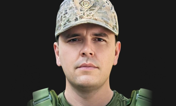 Вінничани вшанують полеглого захисника Олександра (Дізеля) Олійника Вінничани вшанують полеглого захисника Олександра (Дізеля) Олійника