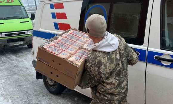 Вінниця отримала чотири палети хліба від німецьких благодійників Вінниця отримала чотири палети хліба від німецьких благодійників